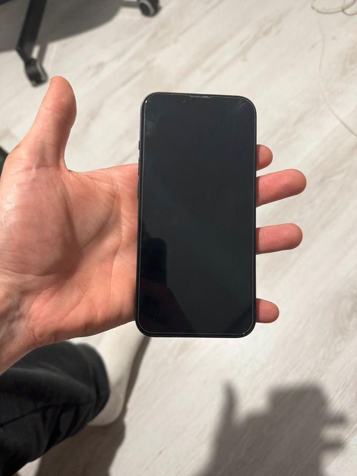 Iphone 13 128GB (1,5 Jahre alt) in Köln