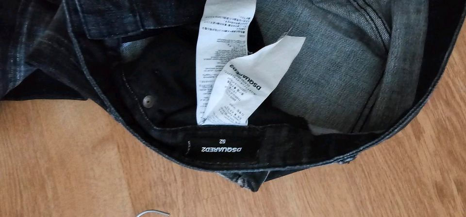 Dsquared2 jeans schwarz original Größe 52 in Berlin