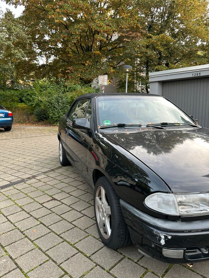 Opel Astra F Cabrio 2.0 Liter in Leverkusen