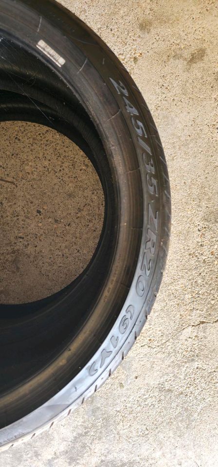 Sommerreifen Pirelli P ZERO in Schwarzach