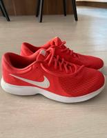 Nike Sportschuhe Größe 40 Nordrhein-Westfalen - Lippstadt Vorschau