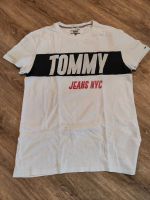 Verkaufe Tommy Hilfiger Herren T-Shirt in Größe L Nordrhein-Westfalen - Kirchhundem Vorschau