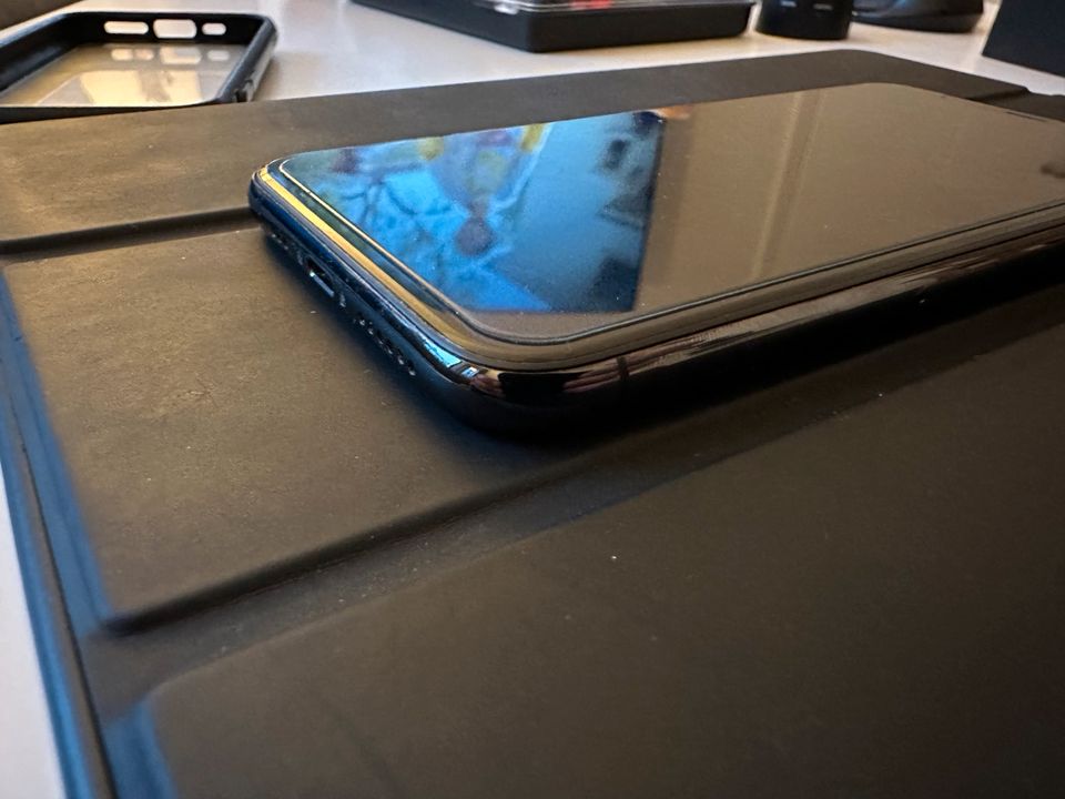 iPhone 11 Pro 64 GB in Bremen