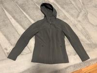 Softshelljacke Gr.34 + 2 Sweatshirts, TOP! Kreis Pinneberg - Elmshorn Vorschau