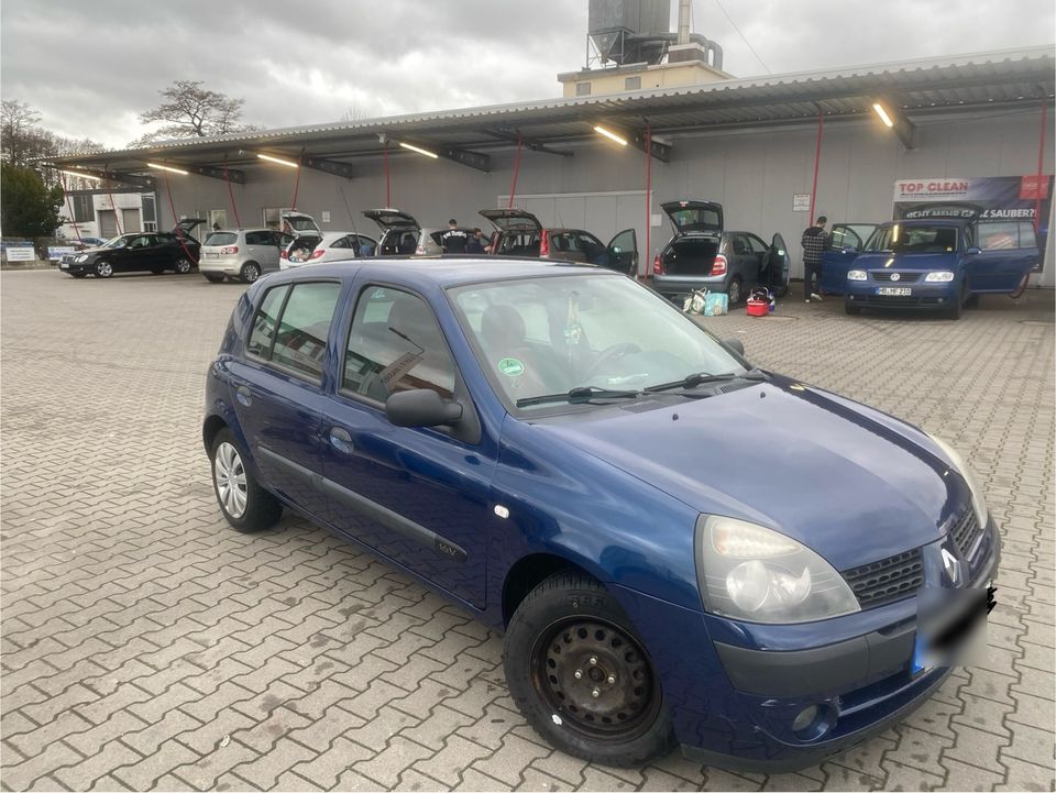 Renault 1,2 Benziner in Bremen