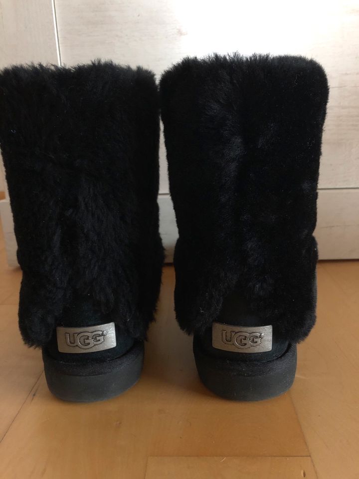 UGG SCHUH Damen in München