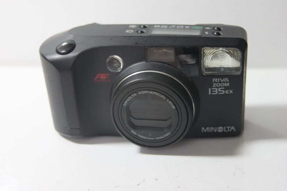 gebrauchte Minolta Rva Zoom 135ex  Kompaktkamera in Buxtehude