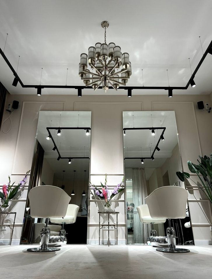 High Class Coiffeur-und Beauty Salon Top Ausstattung Top Lage in Berlin