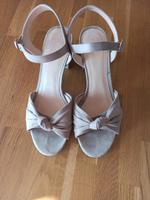 Sandalen - sandaletten 41 fast NEU Bayern - Triefenstein Vorschau