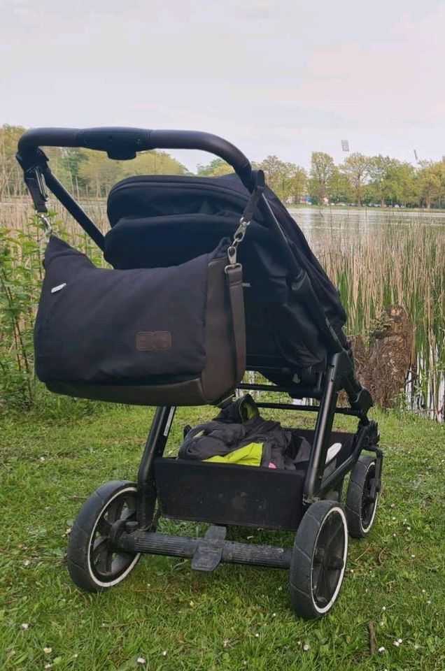 Mit viel Zubehör: ABC Design Viper 4 Kinderwagen 2 in 1 in Nürnberg (Mittelfr)