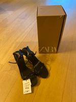 Sandaletten schwarz neu mit Etikett Leder 37 Zara Schuhe Niedersachsen - Syke Vorschau