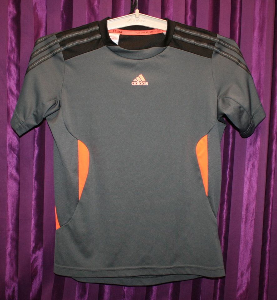 adidas T-Shirt Grau Gr. 152 Sport Zustand sehr gut in Nürnberg (Mittelfr)