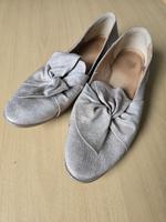 Lloyd Ballerinas Leder Silber Größe 7.5 flacher Absatz Hessen - Schwalbach a. Taunus Vorschau