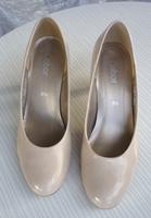 Lack Pumps ( Gabor) Gr. 38,5 beige Absatz 8 cm, top Zustand !! Niedersachsen - Nienburg (Weser) Vorschau