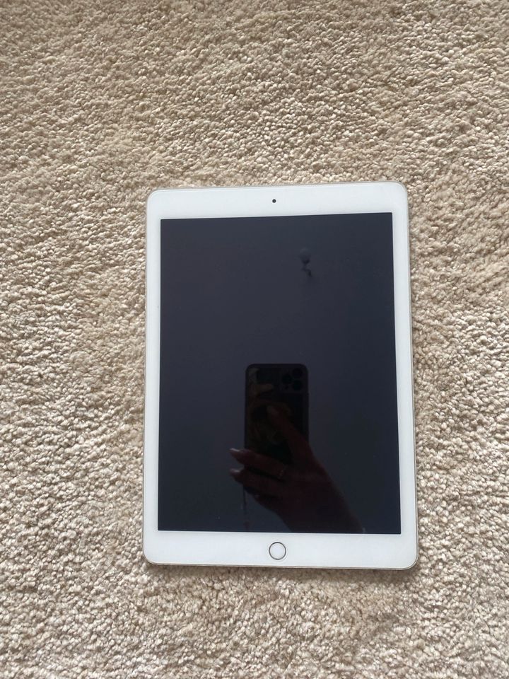 iPad Air 2 16gb Silber in Hamburg