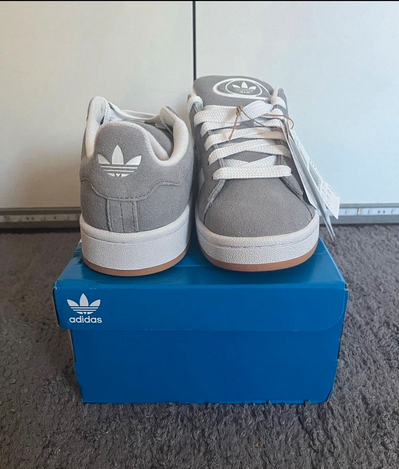 Adidas Campus 00s Grey White 40 / 40 2/3 in Köln