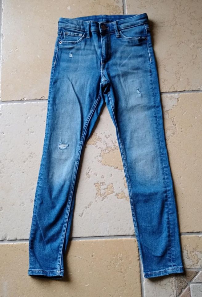 H&M Jeans Gr. 128 used Look Neu in Nußdorf am Inn