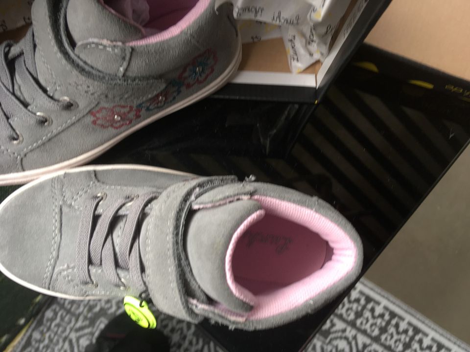 Mädchen Schuhe echt Leder gr.29 NEU mit Karton in Hamburg