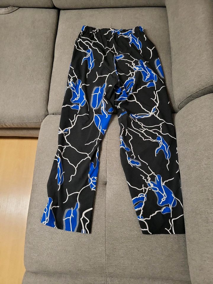 Schwarze Hose Batik Optik Gr. M EU 38 in Stolberg (Rhld)