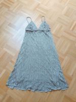 Schickes Kleid in Grausilber, sexy Baden-Württemberg - Freiburg im Breisgau Vorschau