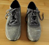 NEUE silberne Halbschuhe Geox Größe 38 Kr. München - Neubiberg Vorschau