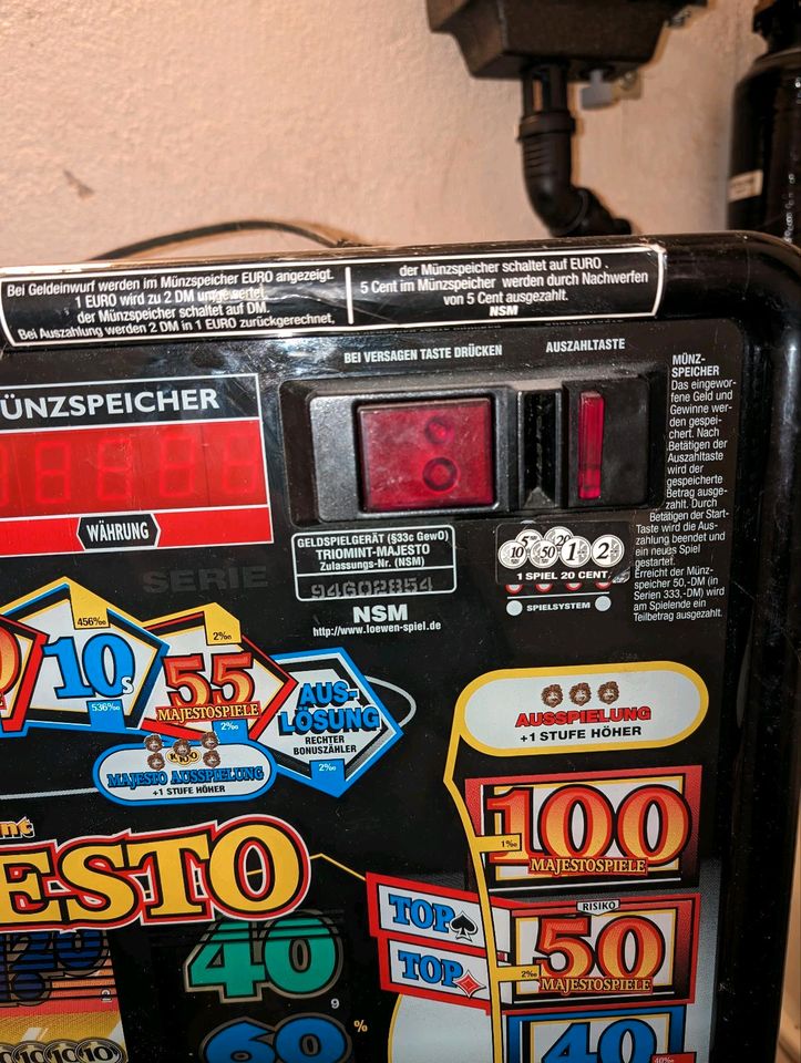 Triomint Majesto Spielautomat in Mörnsheim