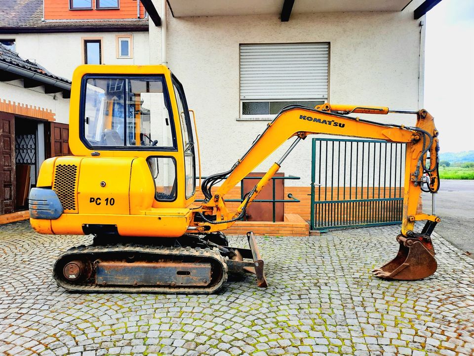 Minibagger Bagger Komatsu Pc 10-7 in Ortenberg