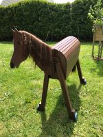 Pferd aus Holz mit Zubehör Niedersachsen - Hattorf am Harz Vorschau