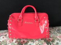 Fiorucci Handtasche mit Nieten. Ungetragen neuwertig Frankfurt am Main - Berkersheim Vorschau