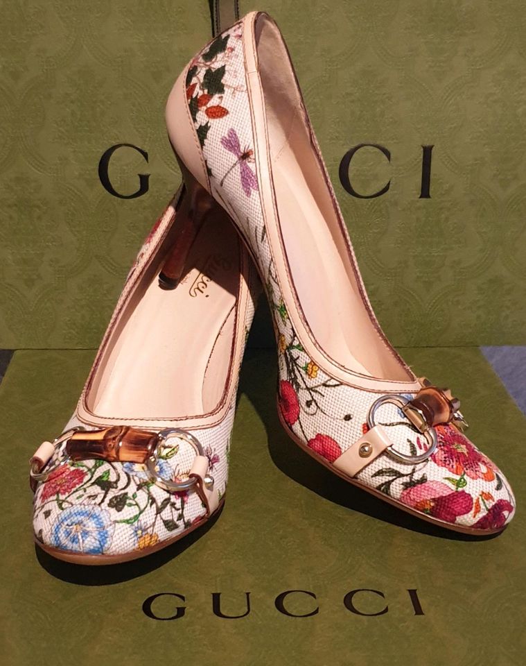 Gucci  Schuhe / Pumps  "Bloom" Gr. 38 in Düsseldorf