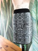 H&M Neu Rock Jacquardstrick Jacquard Schlangenmuster M 38 stretch Berlin - Zehlendorf Vorschau