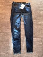 NEU Bershka Jeans Skinny Low Rise Gr. 38 Ungetragen Baden-Württemberg - Schwäbisch Hall Vorschau