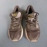 Asics gel nimbus 21 sneakers gr 41,5 unisex (grau, weiß gelb) VB Berlin - Treptow Vorschau