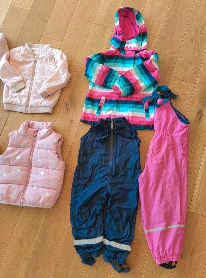 Mädchen Gr. 86 92 next h&m zara Jacke Fleecejacke Regenjacke in Schmitten