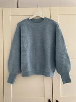 Pullover mit Ballonärmeln hellblau Asos Design 36 S Baden-Württemberg - Nürtingen Vorschau