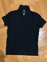 NEU! Tommy Hilfiger Poloshirt in Gr. M zu verkaufen Frankfurt am Main - Sachsenhausen Vorschau