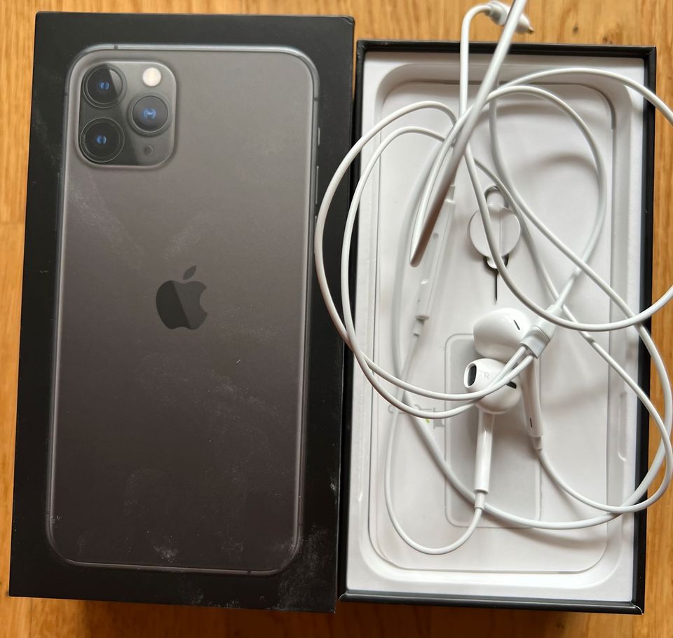 iPhone 11 Pro 256GB Space Gray in Ludwigsburg