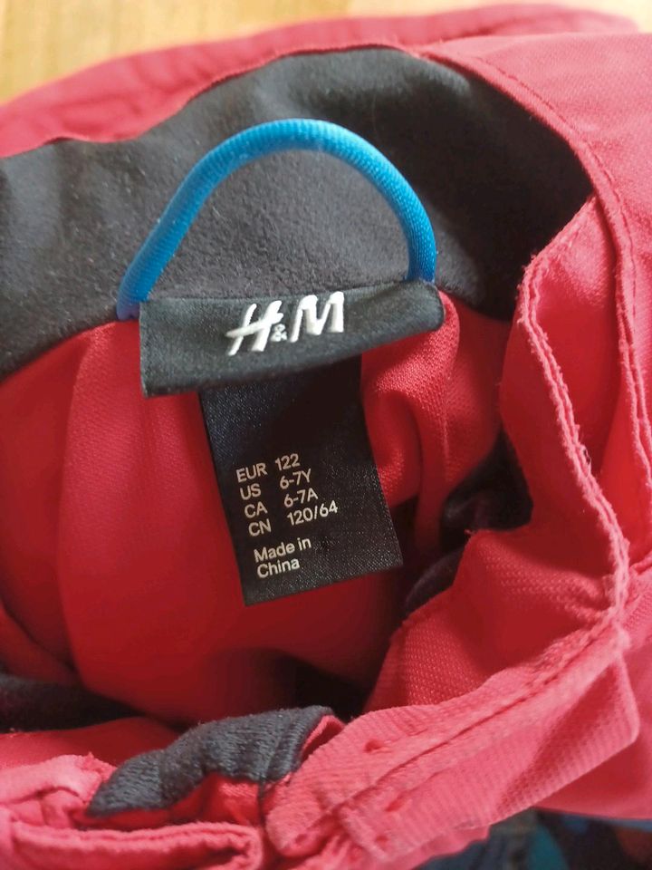 H&M Übergangsjacke wasserdicht rot Gr.122 Herbstjacke in Nordhorn