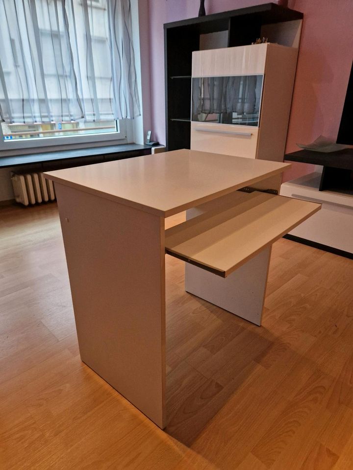 Schreibtisch 68x74x51cm in Mannheim