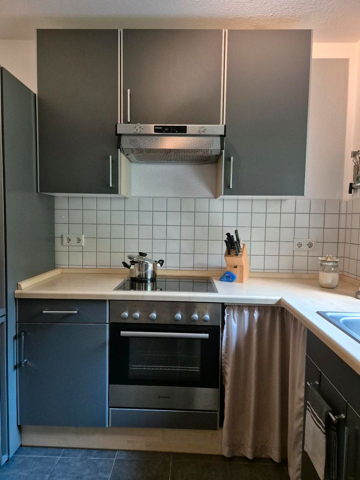 NOLTE Küche mit Elektrogeräten ohne Kühlschrank in Bonn