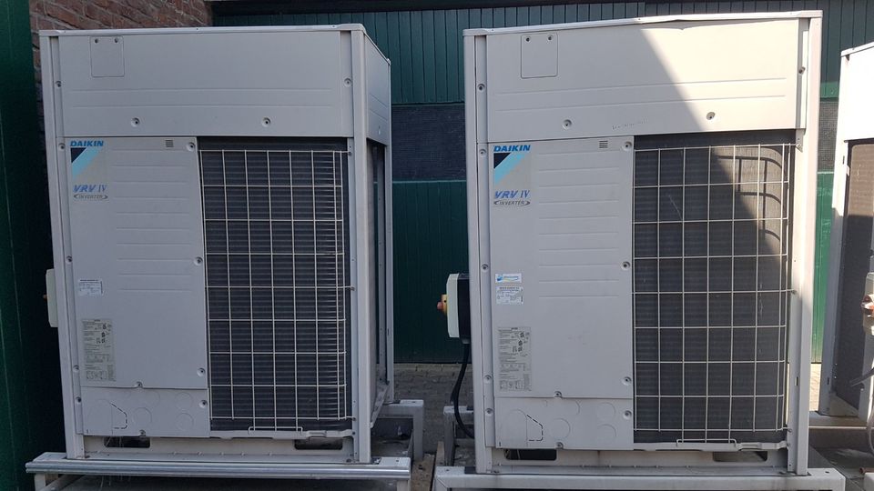 Daikin Kanal Klimaanlage + 2 gr. Außengeräte 90KW/1000qm NP120Tsd in Viersen