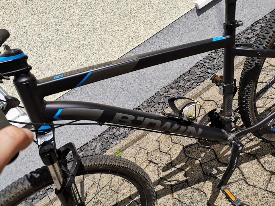 B-TWIN Rockrider 520 Mountainbike 27,5 fast neu in Kalenborn (bei Kaisersesch)