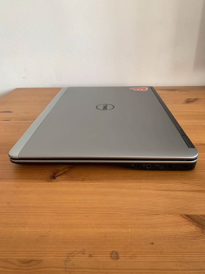 Laptop Dell 14 Zoll Core i7 in Berlin