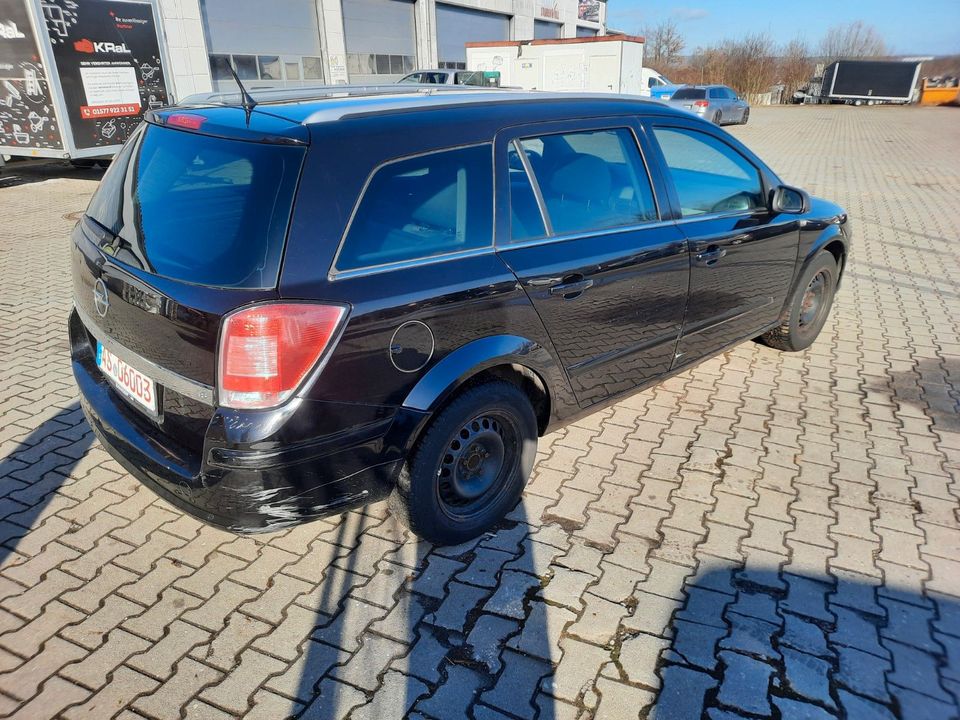 Opel Astra Caravan 1.8 ECOTEC Edition Automatik in Sulzbach-Rosenberg