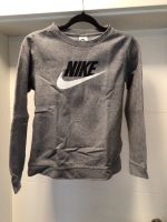 Nike Seater grau Gr. L 147-158 cm sehr guter Zustand Bayern - Königsmoos Vorschau