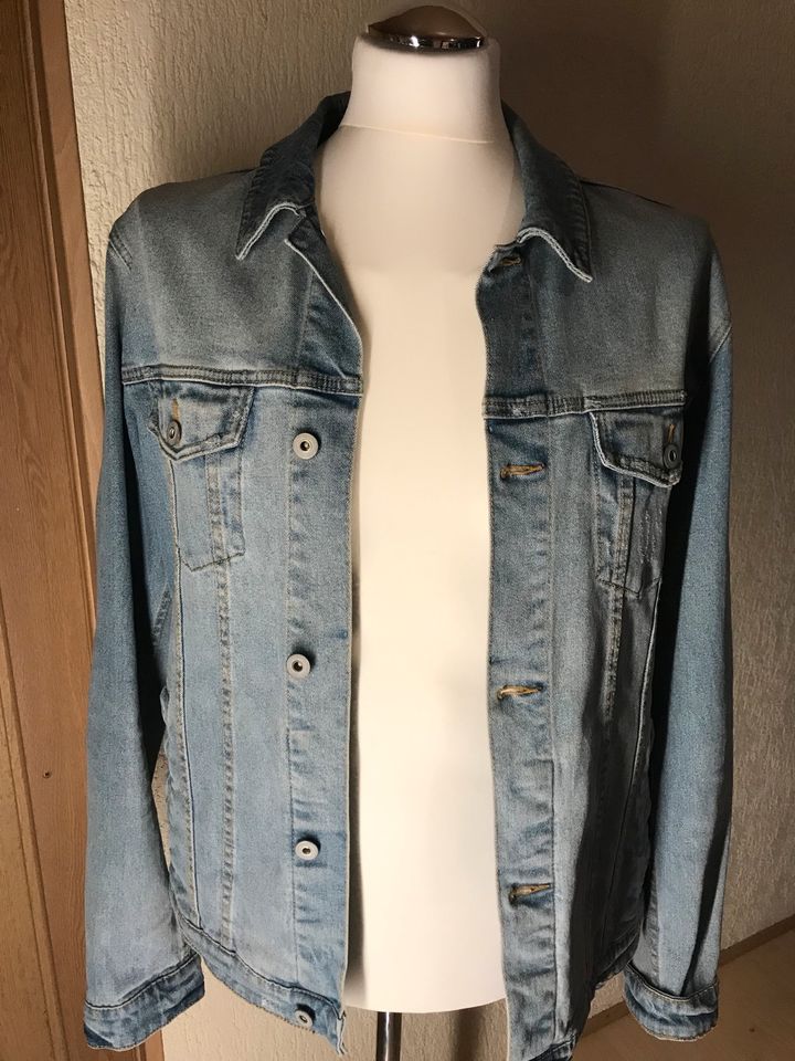 ASOS Herren Jeansjacke Gr. L in heller Waschung in Falkenstein/Vogtland