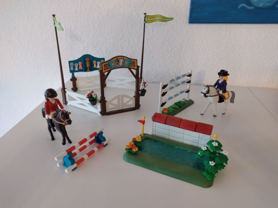 Playmobil Country Reitturnier 6930 mit OVP und Pferdekoppel 6931 in Spitzkunnersdorf