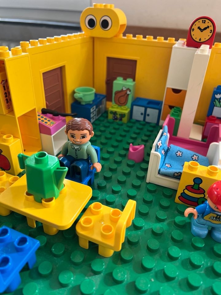 Lego Duplo Haus, Familie, Schlafzimmer, Küche, Menschen, Platte in Darmstadt