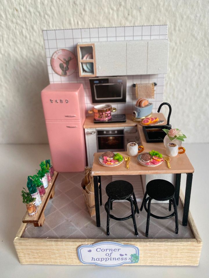 DIY Miniatur Küche "Corner of Happiness" + Licht fertig gestaltet in Kaiserslautern