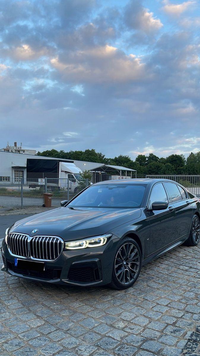 Abbildung des Autos BMW 730d xDrive*M Sport*…